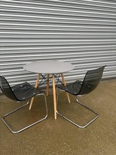 Modern Round Dining Table with