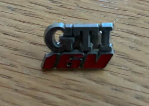 Volkswagen pin badge gti - volkswagen,