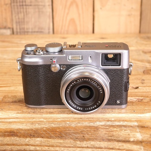 Used fuji x100s silver - x100s,
