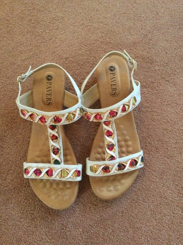 Pavers sandals size - , bnwot
