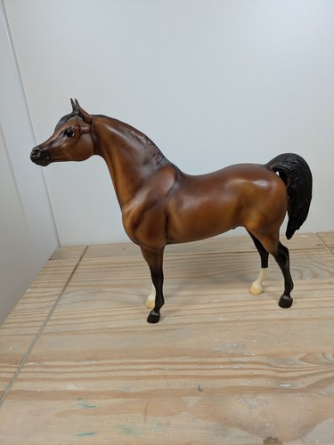 Breyer model horse thee - model,