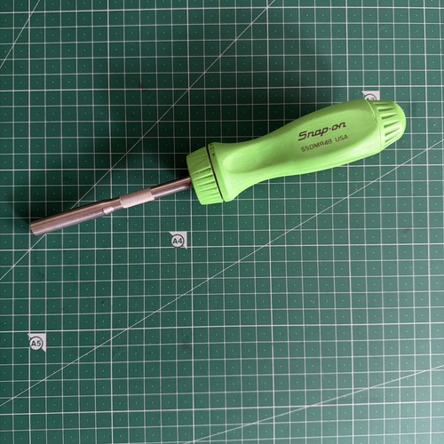Snap green hard handle 1 - snap,