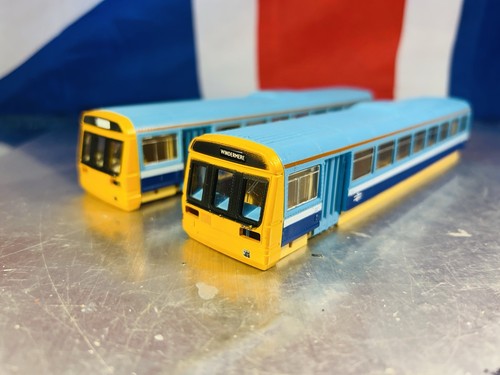 Hornby class 142 dmu - ,