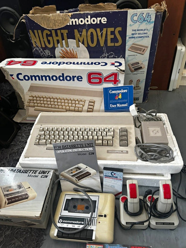 Commodore c64 vintage - 64,
