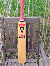 Duncan Fearnley Attack In Polyflex  Cricket Bat 2lb 13 1/4oz VGC