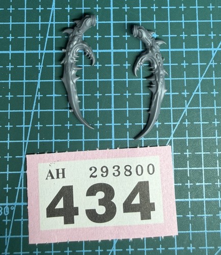 Daemonette claw arm - arm, pair