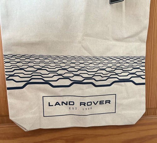Bnwt official land rover - bnwt,