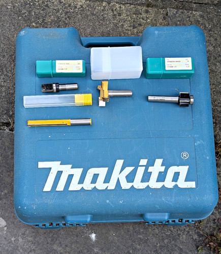 Makita rp2301fc plunge router - plunge,