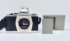 [NEAR MINT] Olympus OM-D E-M5 Mirrorless Digital Camera Silver Body From Japan
