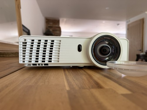 Optoma gt760 3400 - 3400, lumens