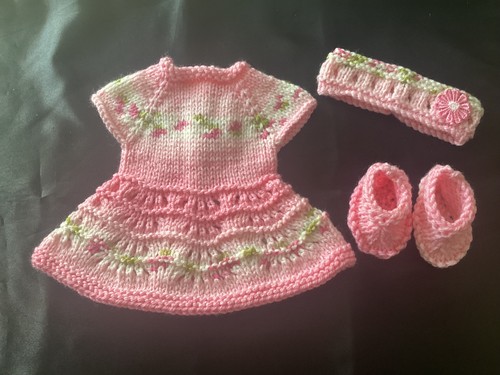 Hand knitted dolls - dolls, to
