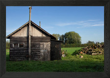 Picturesque wooden barn 3