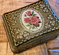 Irish Wade Trinket Box Butter