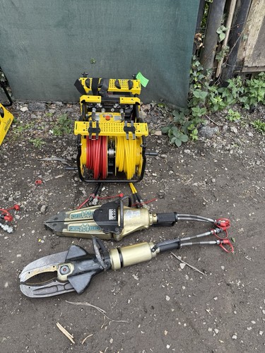 Jaws life fire rescue - life,