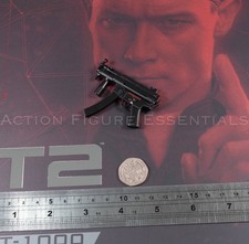 Hot Toys Terminator 2 T-1000