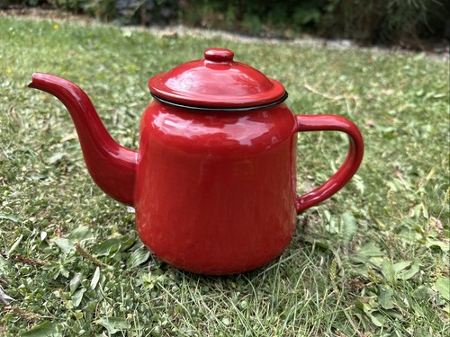 Vintage red enamel farmhouse - red,