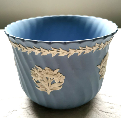 Wedgwood jasperware planter - jasperware,