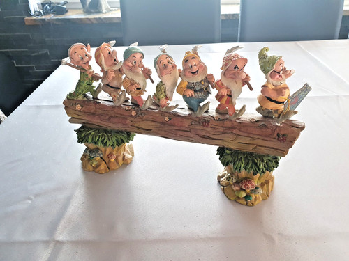 Disney traditions showcase - disney,