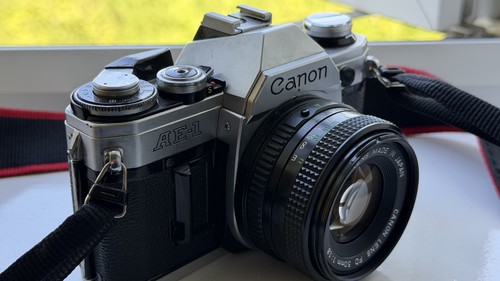 Canon 35mm slr - 35mm, film