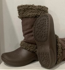 Crocs Nadia Women’s Sz 8 Faux Fur Sherpa Lined Boots Clogs Brown Low Wedge