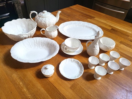 Wedgwood coalport - &,