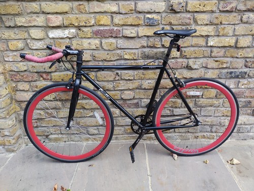 Quella nero single - single, speed.