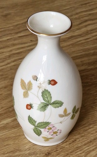 Wedgwood wild strawberry - wedgwood,