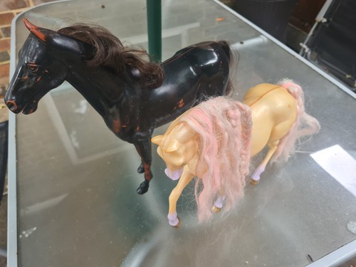 Vintage 1980s sindy and barbie - sindy,