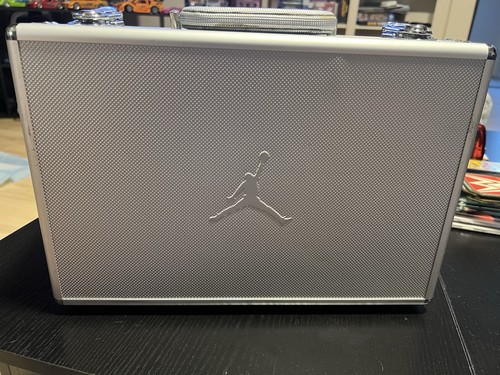 Nike 2002 air jordan xvii - nike,