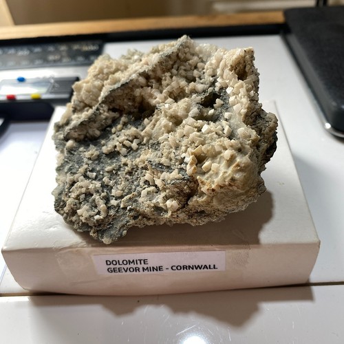 Dolomite coronation lode - :,
