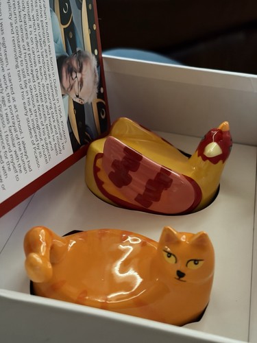 Graham knuttel cat hen egg - graham,
