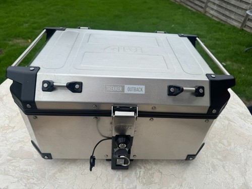 Givi trekker outback - top, case