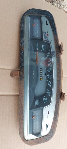 Morris 1100 speedometer - morris,