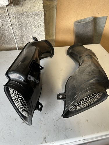 Suzuki gsxr600 ram air pipes - suzuki,