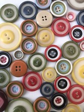 Job Lot 100 Vintage Buttons