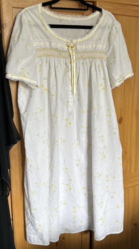 1970s 80s vintage white - vintage, white/lemon