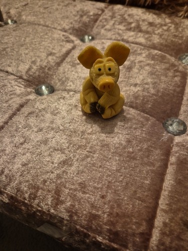 Piggin telly adict - telly,