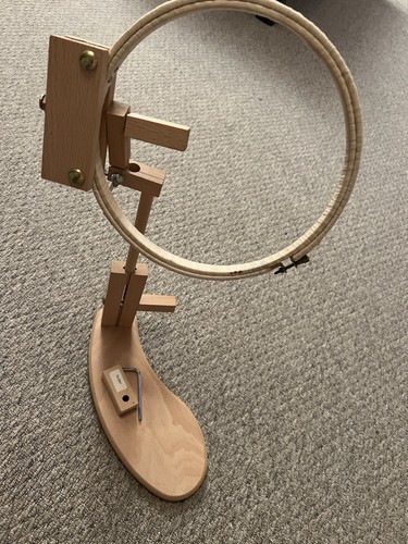 Adjustable wooden embroidery - adjustable,