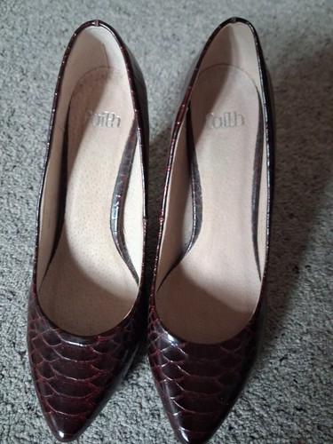 Faith brown snakeskin court - brown,