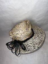 WOMEN'S BEIGE LEOPARD PRINT