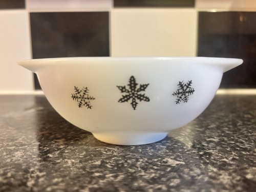 Vintage pyrex sauce - pyrex,