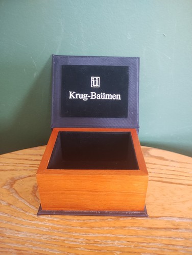 Krug baumen empty wooden - baumen, watch