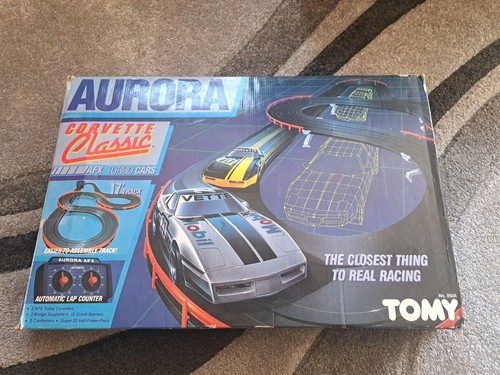 Vintage tomy aurora corvette - vintage,