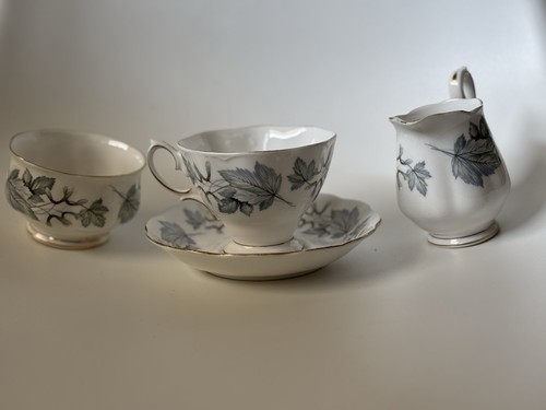 Royal albert china england - albert,