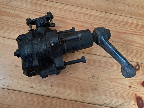 Rhd steering box - box, a