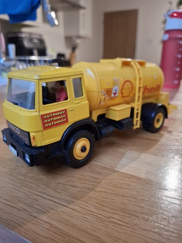 Britains farm toys autoway - farm,