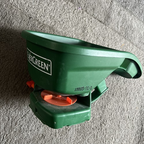 Spreader hand held - hand,