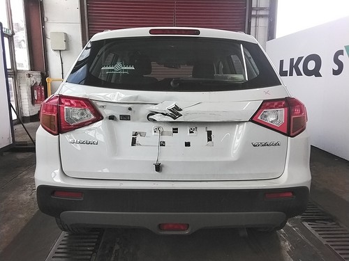 Rear bumper white - rear,