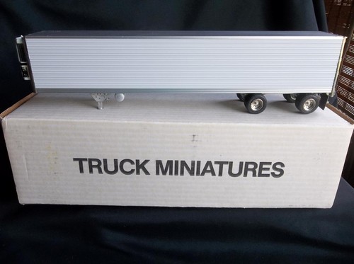 Truck miniatures utility - miniatures,