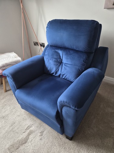 Immaculate hsl power reclining - hsl,